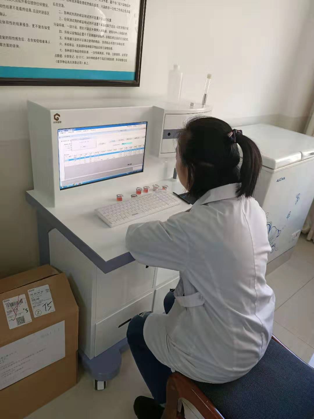 简述一下GK-4豪华推车式微量元素测定仪器设备的自动控温技术怎么样？